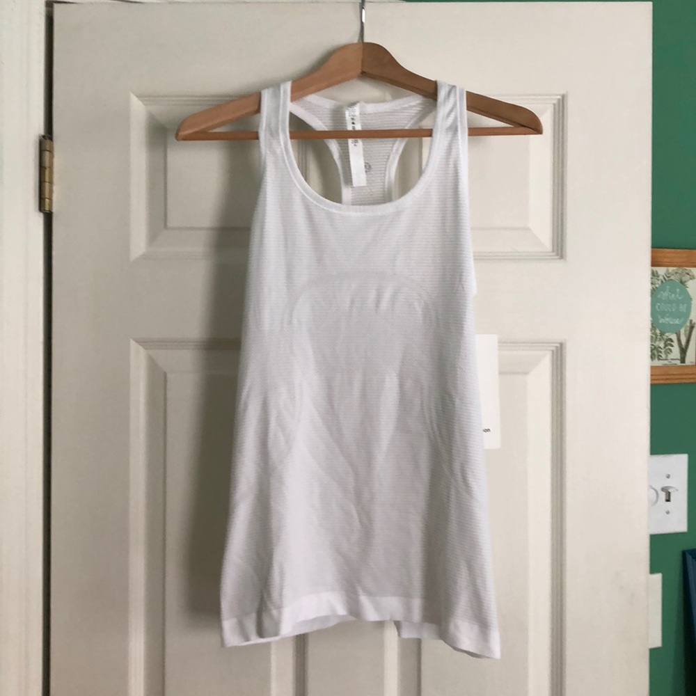 NWT Swiftly Tech Tank SZ 8